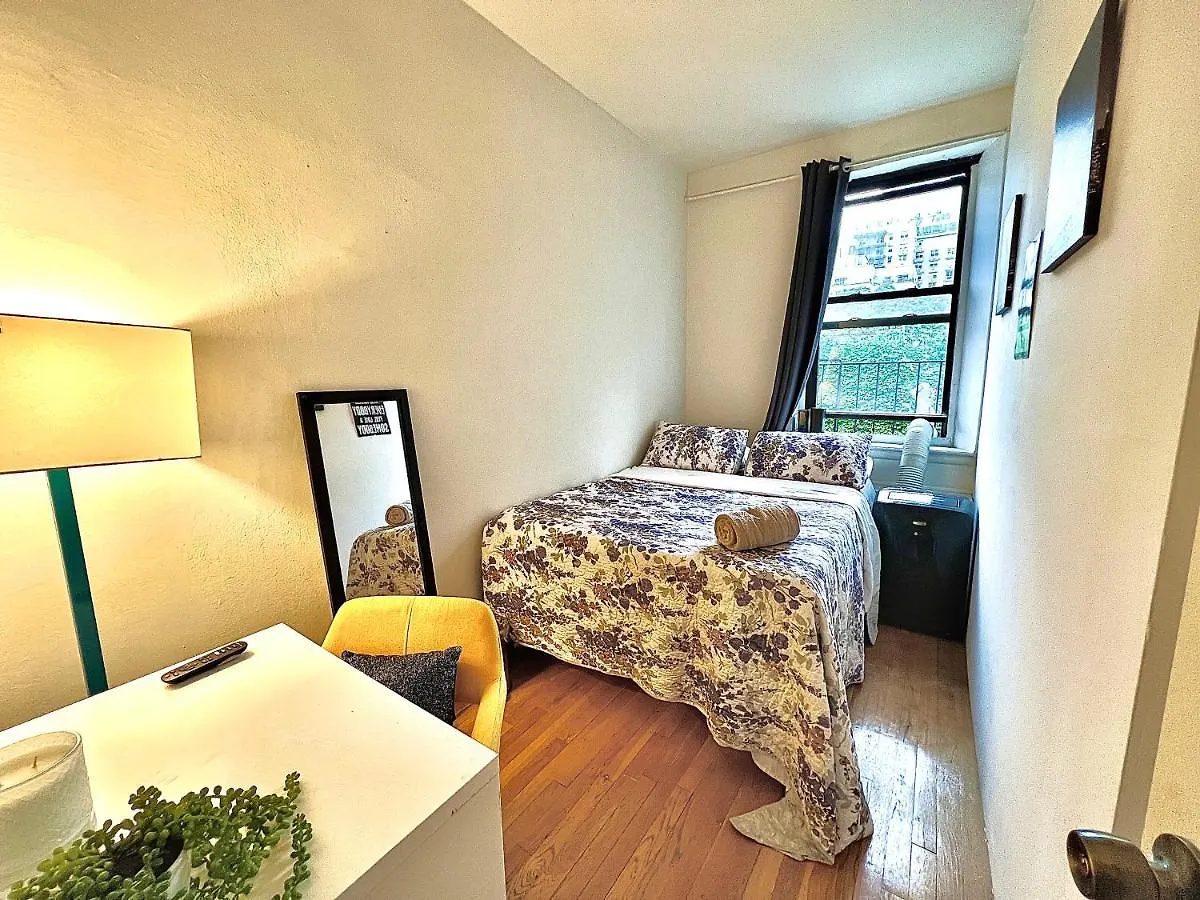 Room For Rent In Upper East Side Nova Iorque 0*,  Estados Unidos da América